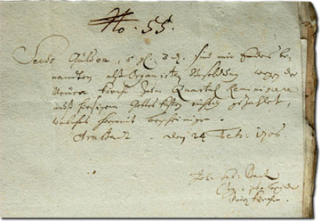 Im Foto eine halbe historische Seite mit Bachs Handschrift: die Ziffer und No. 55, dann etwa 5 Zeilen, dann JSBs Unterschrift. Das ist aber nicht aus dem Ursprung. Braune Tinte, der Rand zerfleddert.